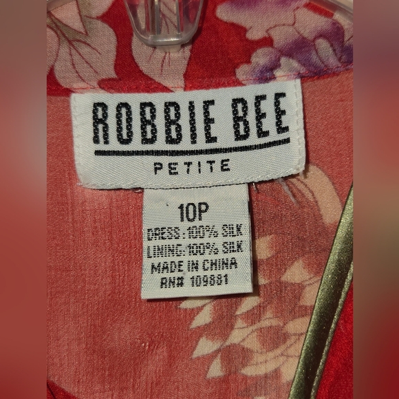 Floral Red Dress - Picture 7 of 12